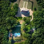 فيلة Le Manoir Des Hauts De Chaunac *