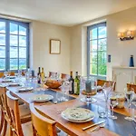 Le Manoir Des Hauts De Chaunac فيتراك