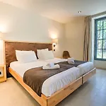 Le Manoir Des Hauts De Chaunac *
