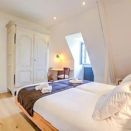Le Manoir Des Hauts De Chaunac *